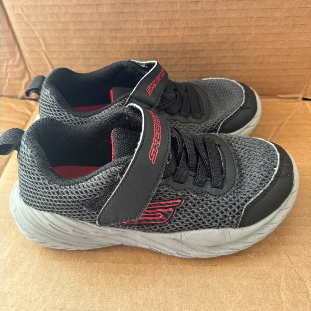 Skechers kid shoes size 13